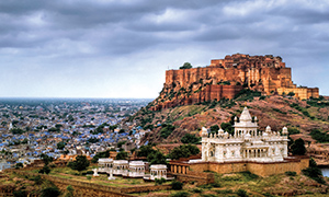 با 10 قلعه چشمگیر در هند آشنا شوید 