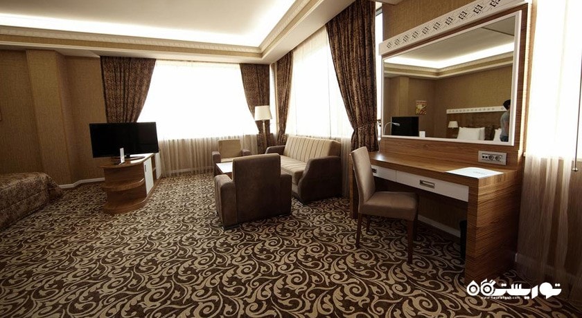 محوطه نشیمن سوئیت جونیور