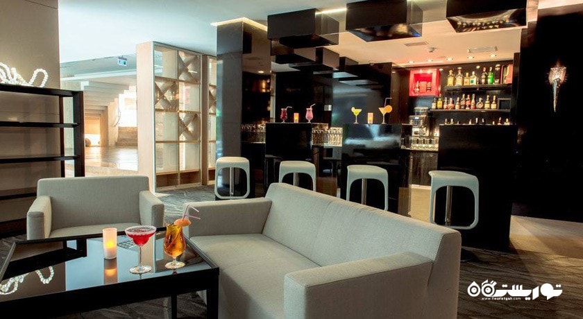 او دی بار هتل رامادا سوئیت باکو