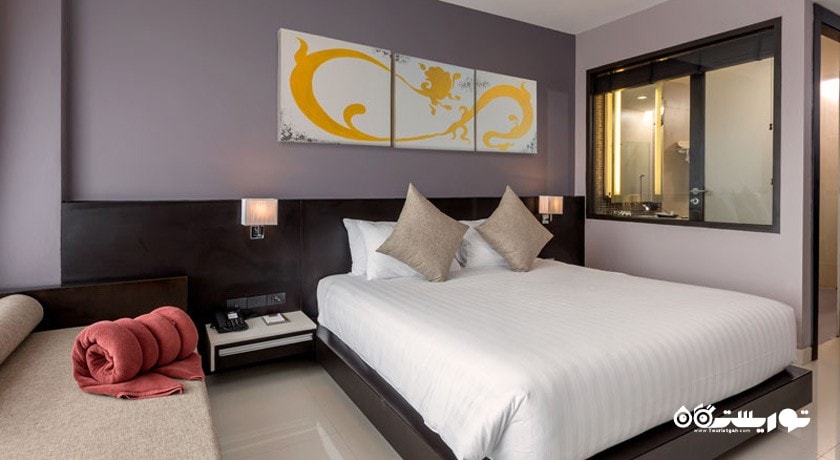 نمای تخت بزرگ اتاق دلوکس