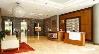 میز پذیرش هتل استی بریج سوئیت باکو