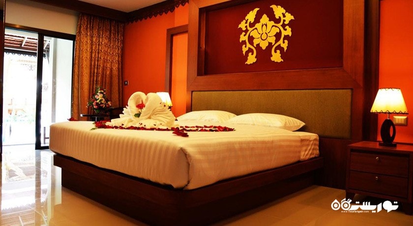 نمای تخت بزرگ اتاق دلوکس