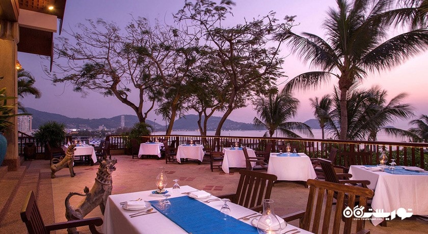 محوطه فضای باز رستوران روئن تانگ