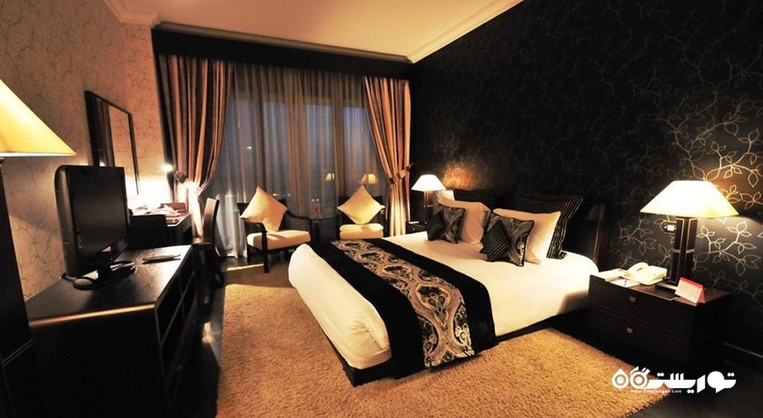 نمای تخت بزرگ سوئیت رویال