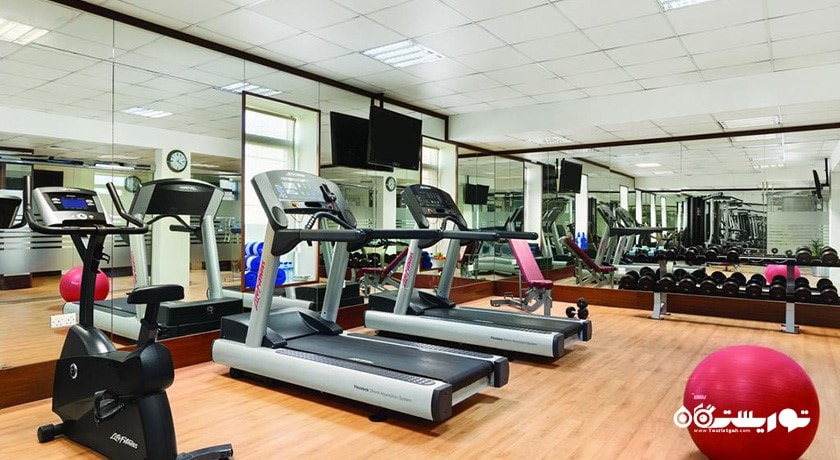 سالن ورزشی هتل رامادا دیرا