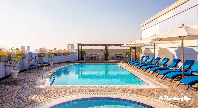 استخر روباز هتل کورال دبی دیرا