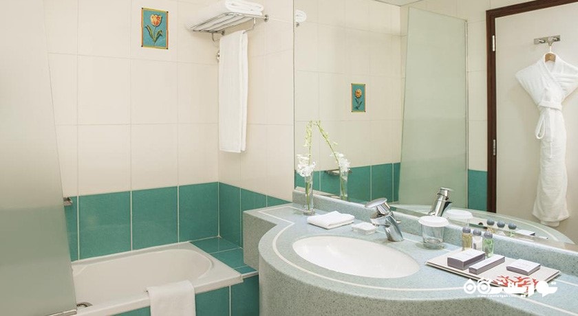 حمام و سرویس بهداشتی اتاق ها