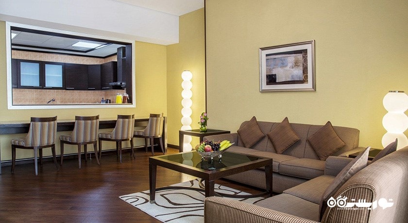 محوطه نشیمن سوئیت دوخوابه