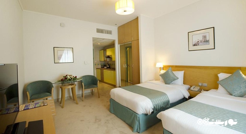 نمای تخت های توئین اتاق استودیو