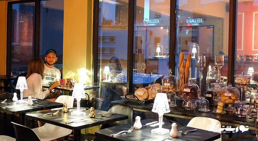 رستوران روکوکو هتل بوتیک ملانج