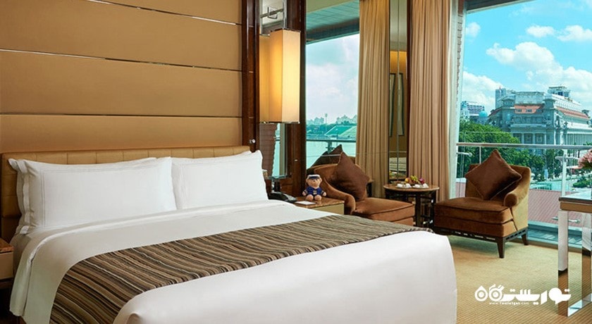 نمای تخت بزرگ اتاق پرمیر