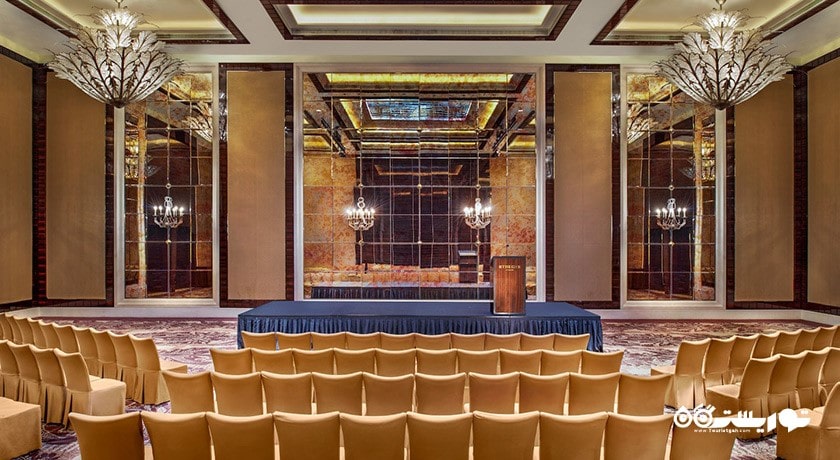 سالن برگزاری همایش و جلسات