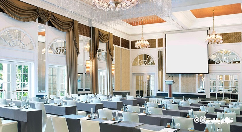 سالن برگزاری همایش و جلسات