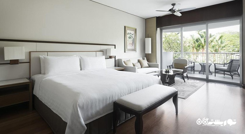 تخت بزرگ اتاق دلوکس گاردن وینگ