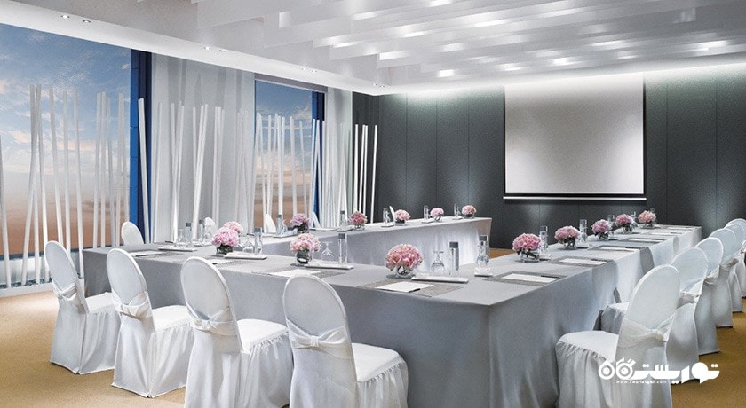 نمای اتاق برگزاری جلسات در هتل