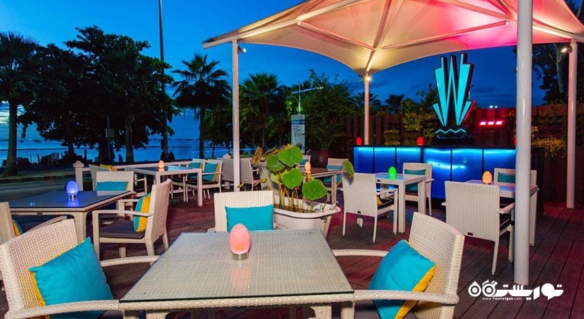 نمای شب بار کابانا 