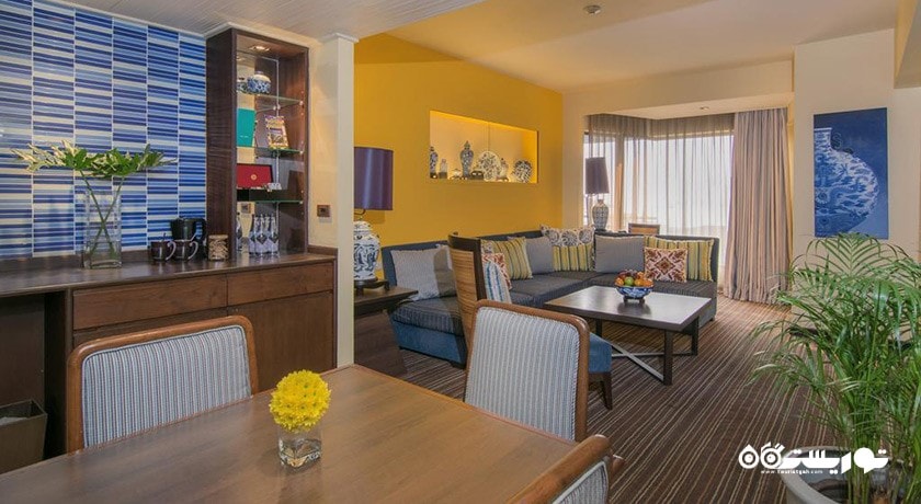 محوطه نشیمن سوئیت هانی مون