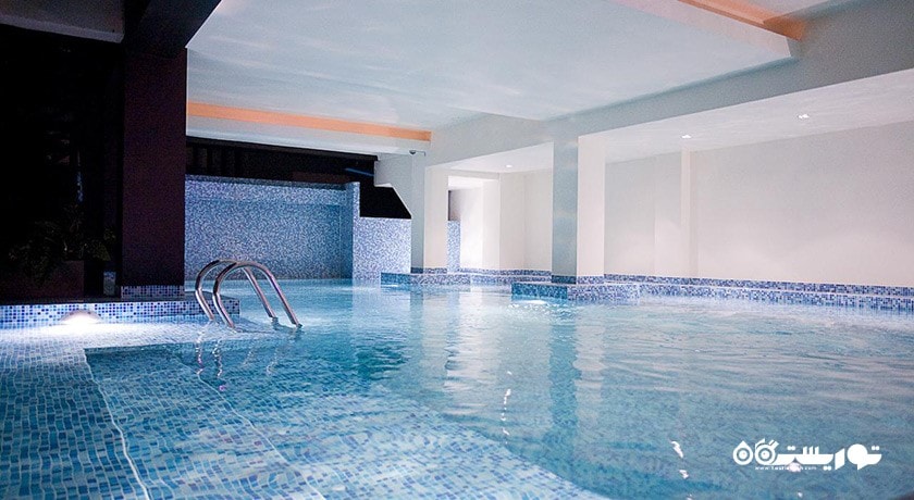 استخر سرپوشیده هتل آیا بوتیک