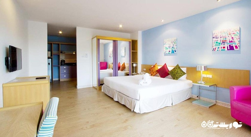 نمای تخت بزرگ اتاق دلوکس