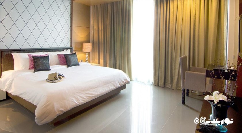نمای تخت بزرگ سوئیت دوخوابه