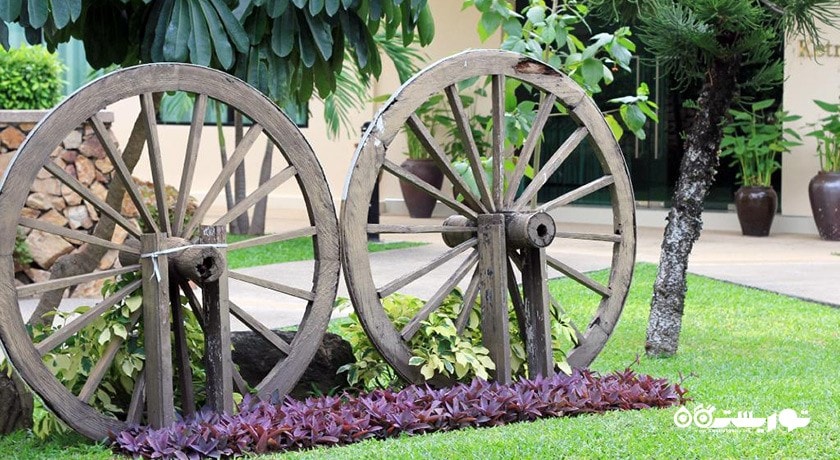 محوطه فضای سبز هتل تراپیکانا