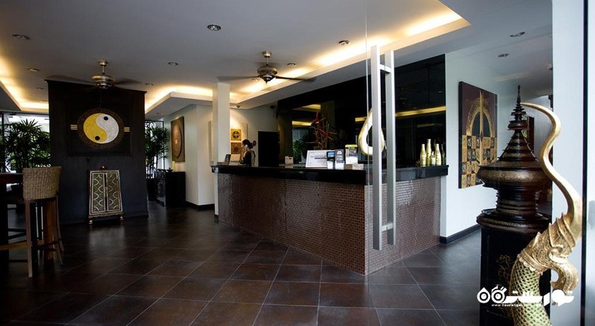 میز پذیرش هتل پالم گروو ریزورت