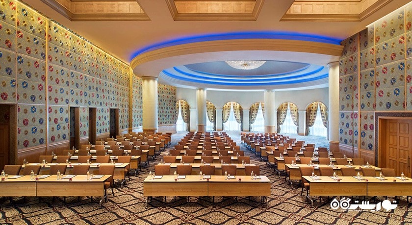 سالن برگزاری همایش و جلسات