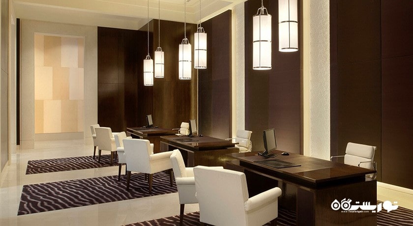 میز پذیرش هتل سنت ریجس بانکوک