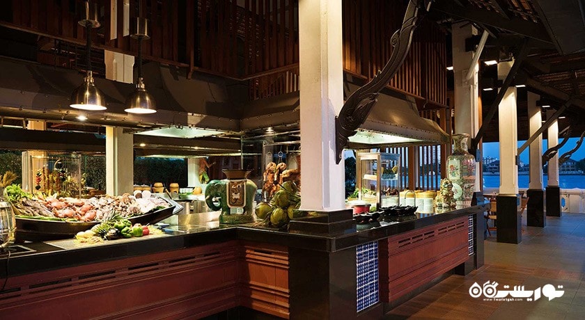 نمایی از رستوران ریور ساید تراس