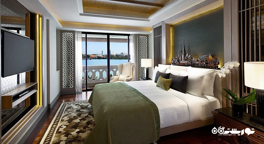 نمای تخت بزرگ سوئیت دوخوابه