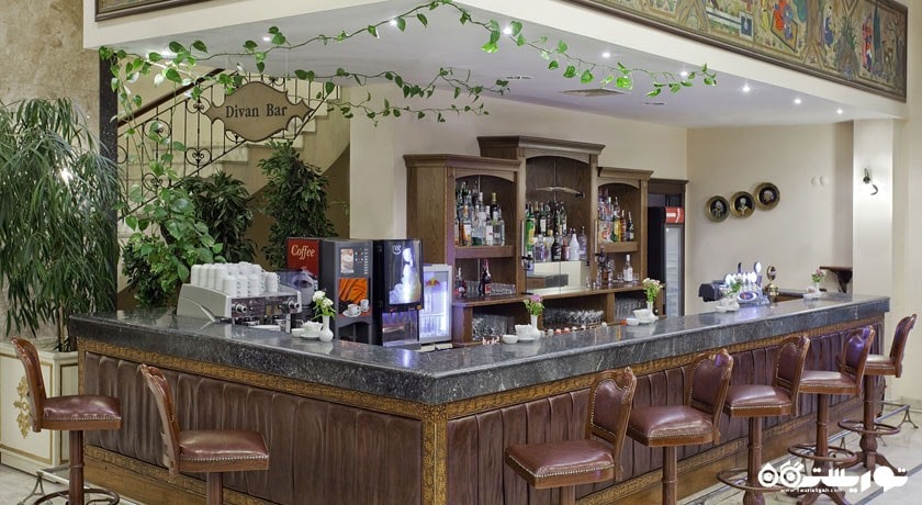 بار دیوان هتل ورلد آو واندر توپ کاپی پلس