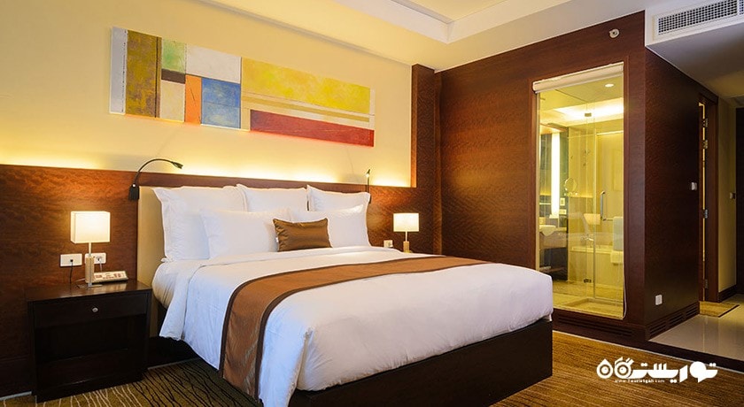 نمای تخت بزرگ اتاق دلوکس