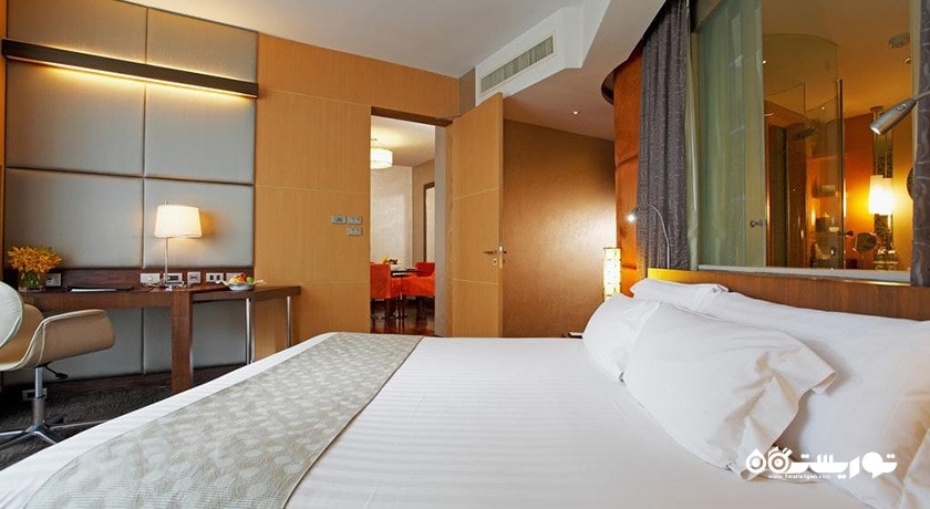 نمای تخت بزرگ سوئیت اگزکیوتیو