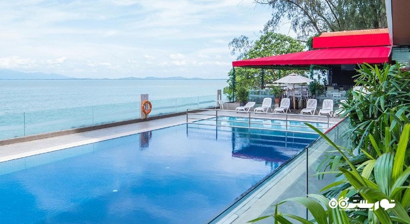 استخر روباز هتل سنترال سی ویو