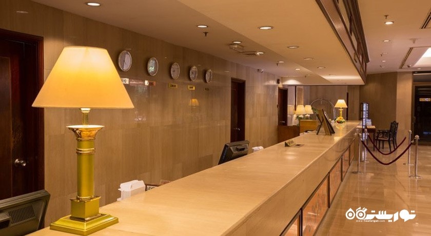 میز پذیرش هتل کاپتورن ارکید پنانگ