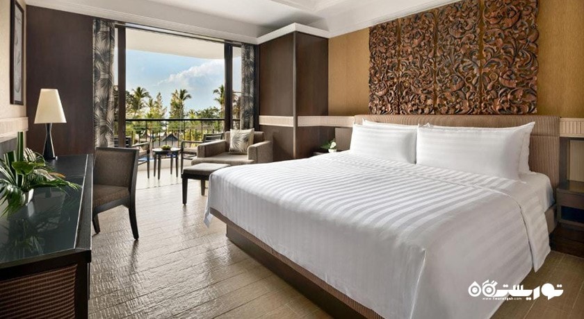 نمای تخت بزرگ اتاق دلوکس