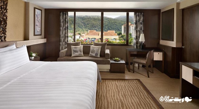 نمای تخت بزرگ اتاق سوپریور