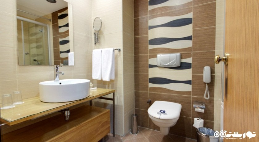 حمام و سرویس بهداشتی اتاق ها	