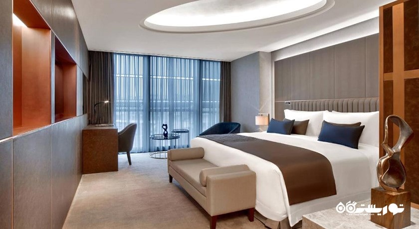 نمای تخت بزرگ سوئیت امپایر