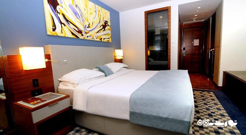 نمای تخت بزرگ اتاق دلوکس