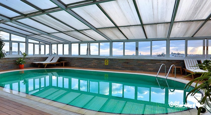استخر سرپوشیده هتل زوریک استانبول
