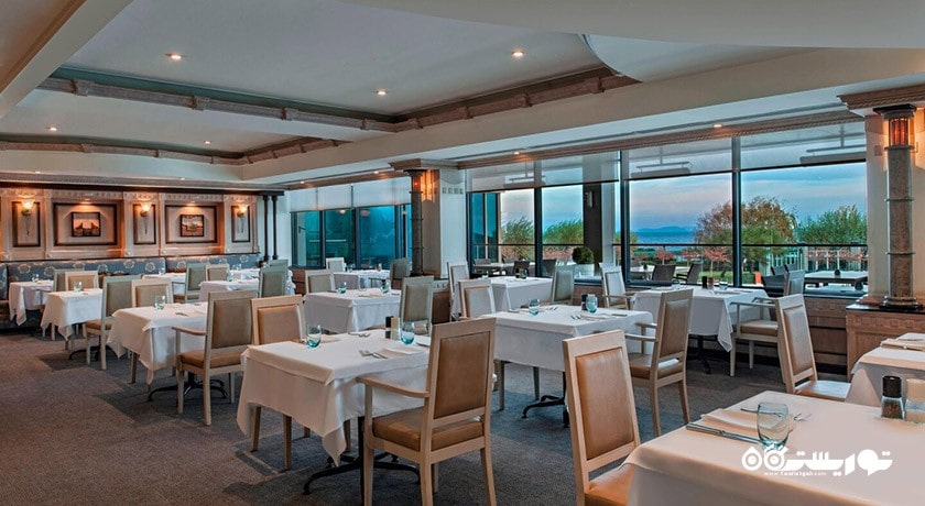 نمای رستوران و گریل مدیترانه ای دافنه