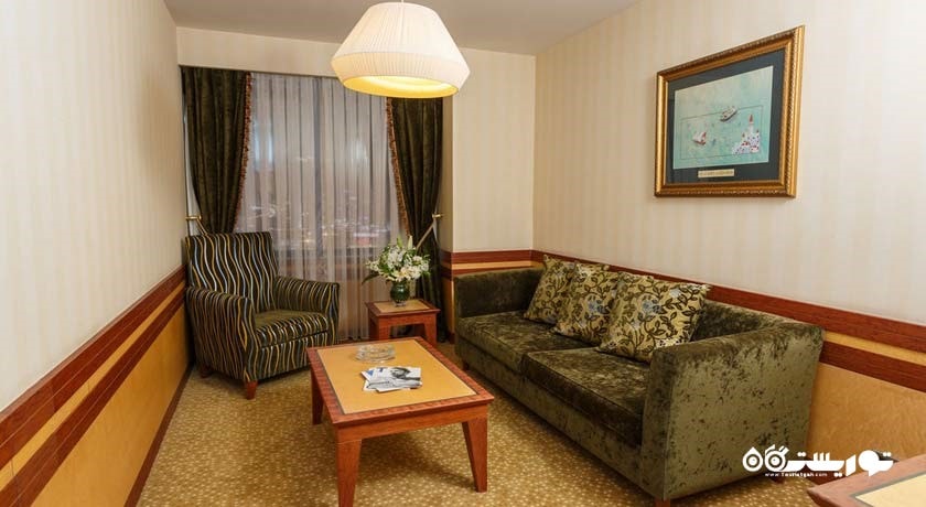 محوطه نشیمن اتاق سوپریور