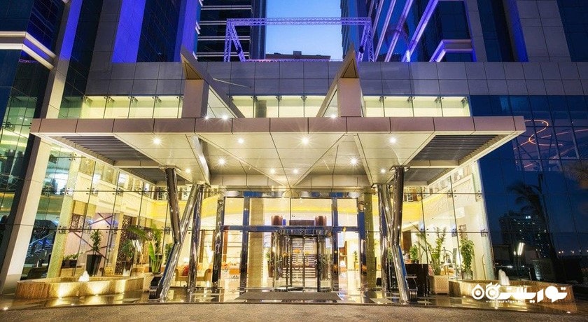 درب ورودی هتل غایا گرند