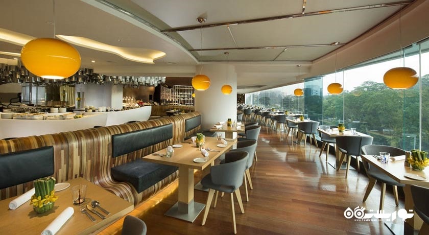 رستوران وِیکوز هتل هیلتون کوالالامپور