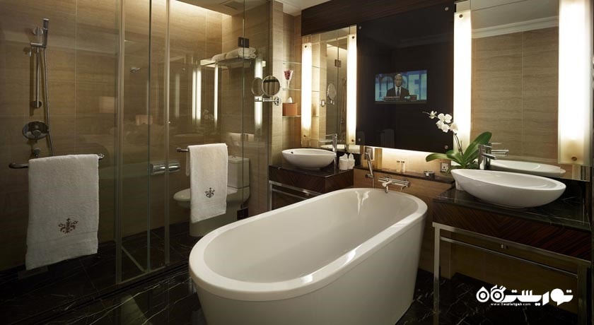 نمای وان حمام اتاق دلوکس