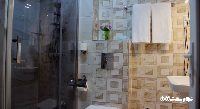حمام و سرویس بهداشتی اتاق ها