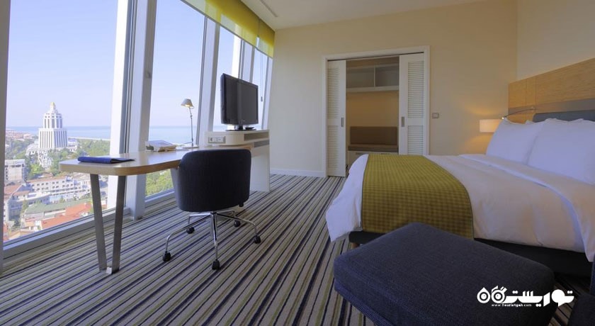 اتاق سوپریور هتل رادیسون بلو