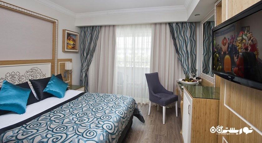 نمای تخت بزرگ اتاق سوپریور