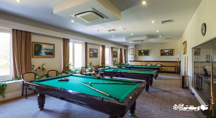 سالن بیلیارد هتل کریستال تات بیچ گلف ریزورت